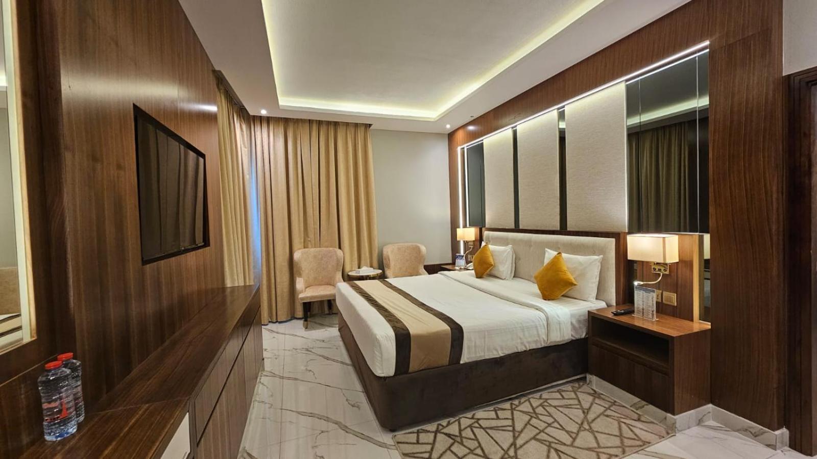 Concorde Deira Hotel -Formerly Golden Tulip Deira Hotel Dubai Exterior foto